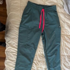 Figs Hydrogreen YOLA - Medium